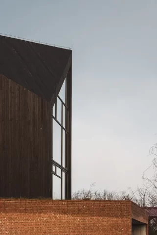 Degmeda - Elewacje Shou Sugi Ban - Modrzew - Dom w Siadle Dolnym