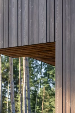 Elewacje Shou Sugi Ban - Degmena - Modrzew, świerk skandynawski - Stodoła Nad Bugiem